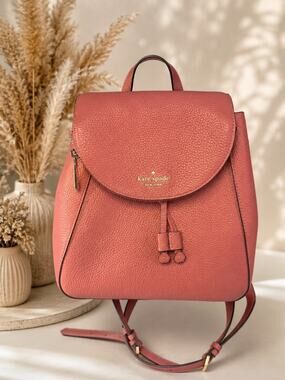 Kate Spade NWOT Leila Pebbled Leather Flap Backpack Medium Pomegranate